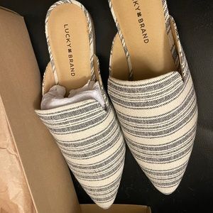 Lucky Brand slides